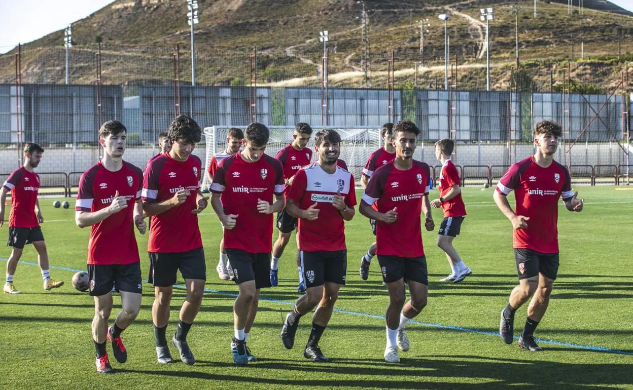 La Ud Logro S B Abre Su Reto En Segunda Rfef La Rioja